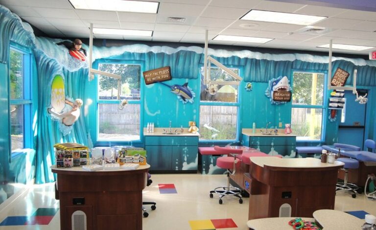 underwater themed open treatment bay at pediatric dentist office